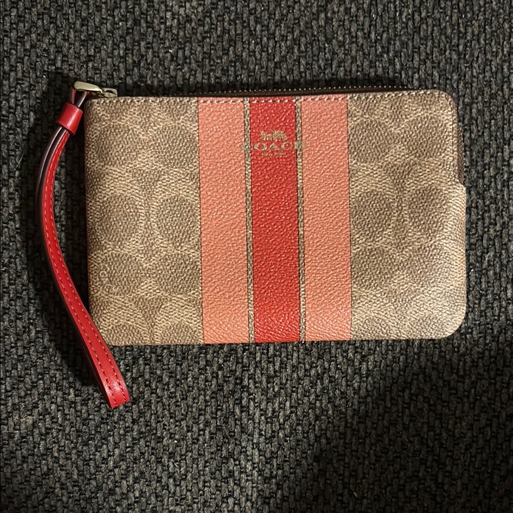 NWT! Coach Tan and Red Monogram Wristlet